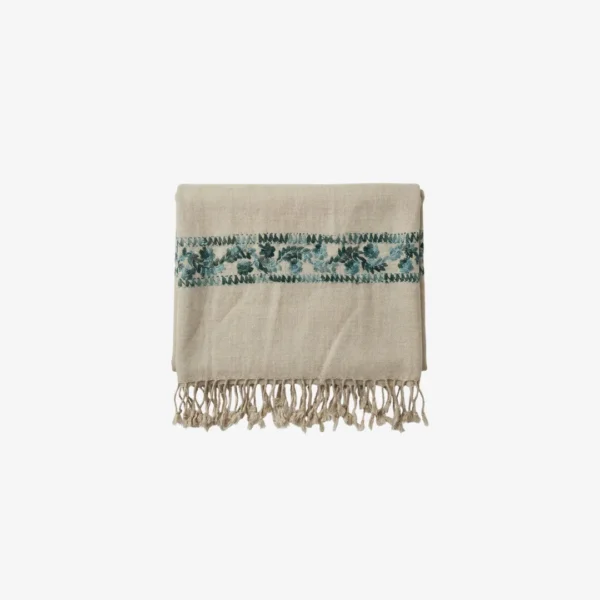 Chitrali Woolen Shawl – Traditional Handmade Wool Shawl